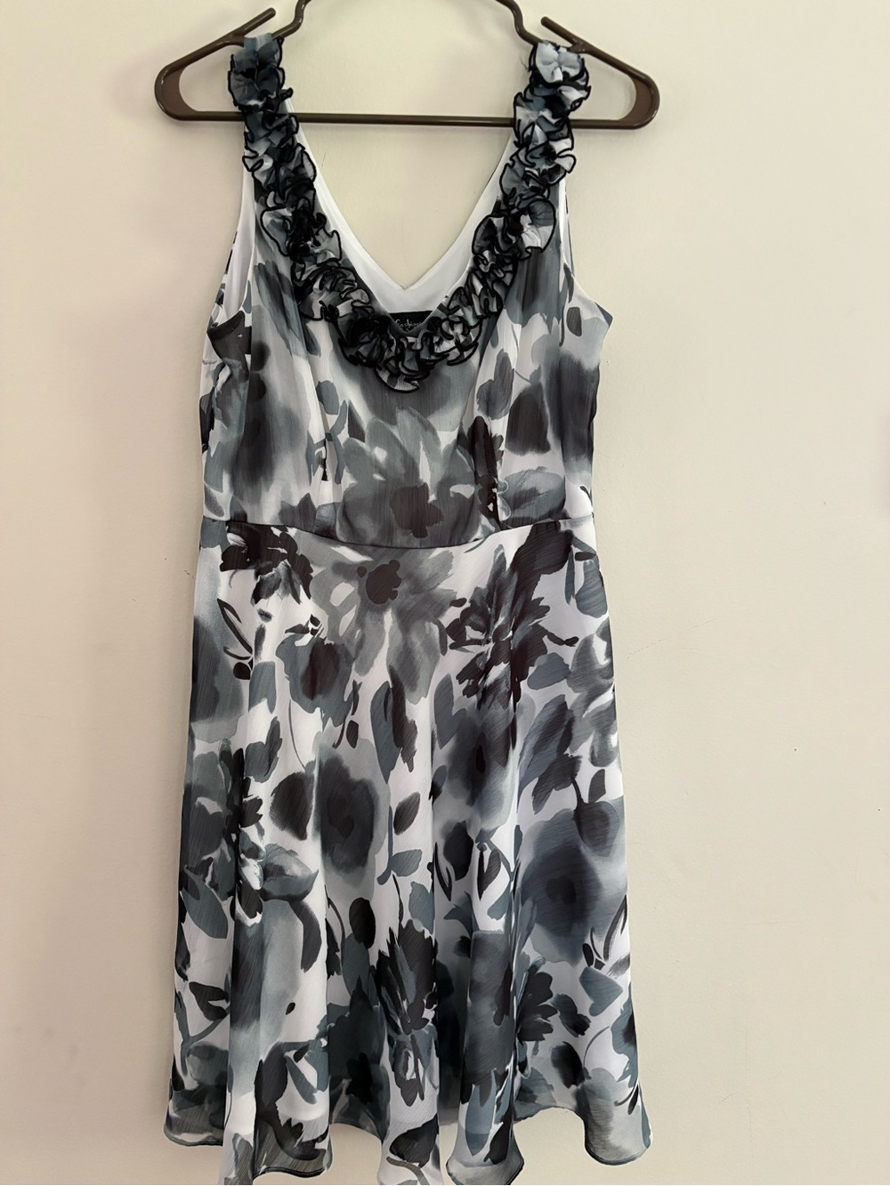 S.L. Fashions Black & White Floral Ruffle-Trim Midi Dress